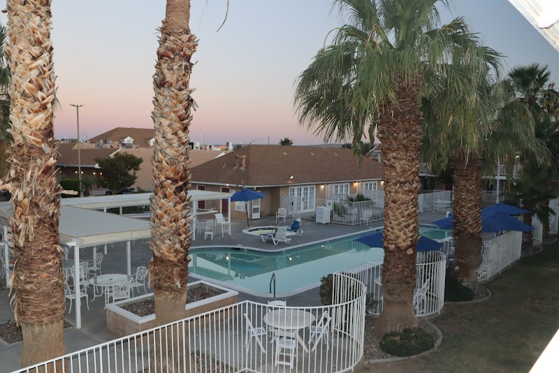 Clarion Inn Near China Lake Naval Station ·